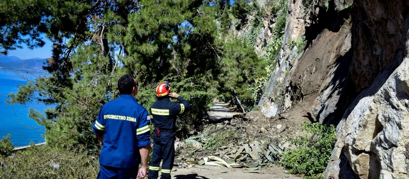 Επιχείρηση διάσωσης από την ΕΜΑΚ για γυναίκα που χάθηκε στα Καμένα Βούρλα